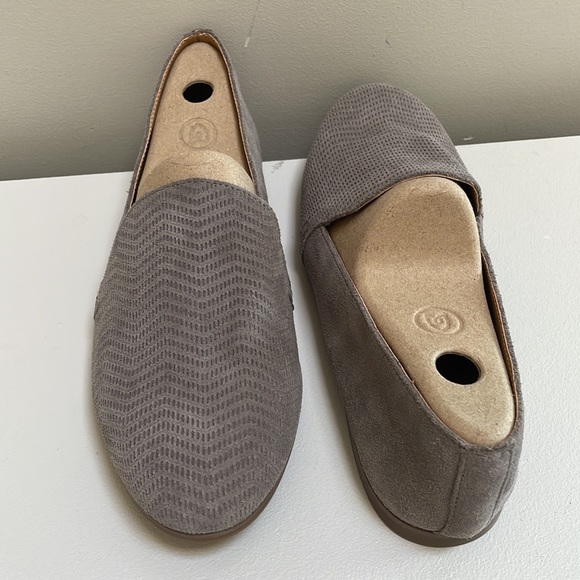 Lucky Brand Cattina Perforated Suede Slip On Flats, Size 8M, Taupe - Picture 6 of 13
